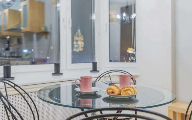 GM Apartment Smolenskaya 10