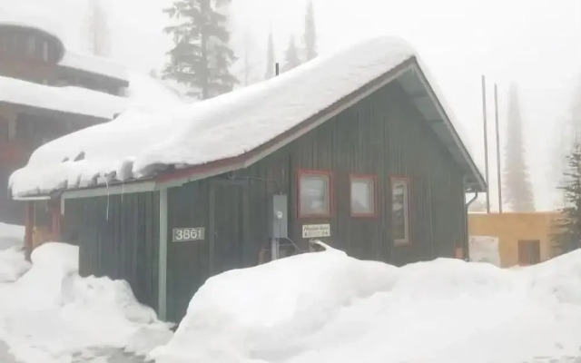 Stillwater Mountain Lodge