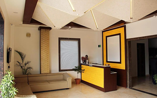 Hotel Taj Heights