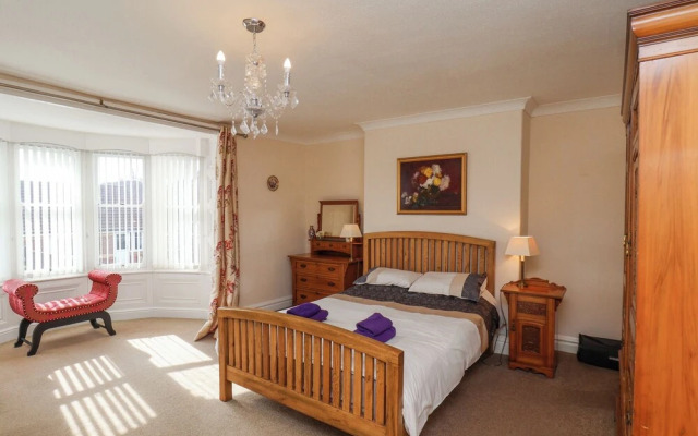 Mayfield Manor