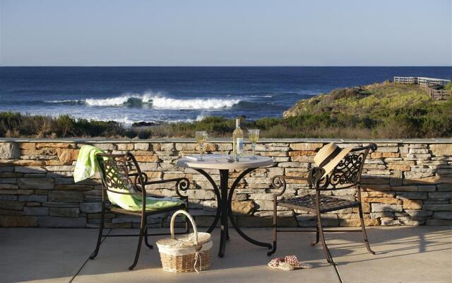 Fireside Inn on Moonstone Beach