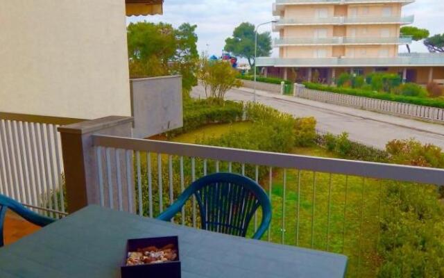 M89 - Marcelli, trilocale con terrazzo a 30mt dal mare