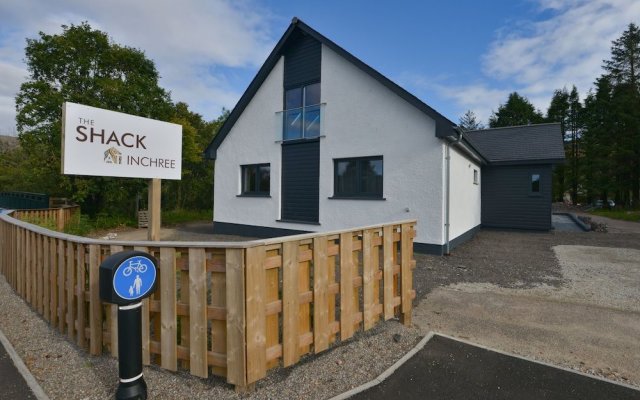 The Shack and Pods at Inchree