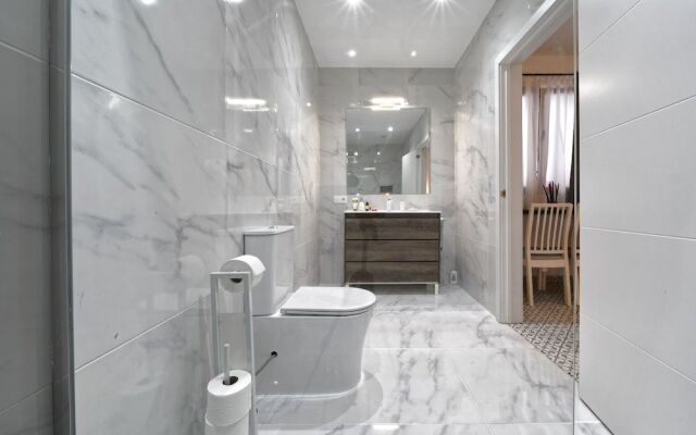 CASA VERDE Comfortable Air-Conditioned