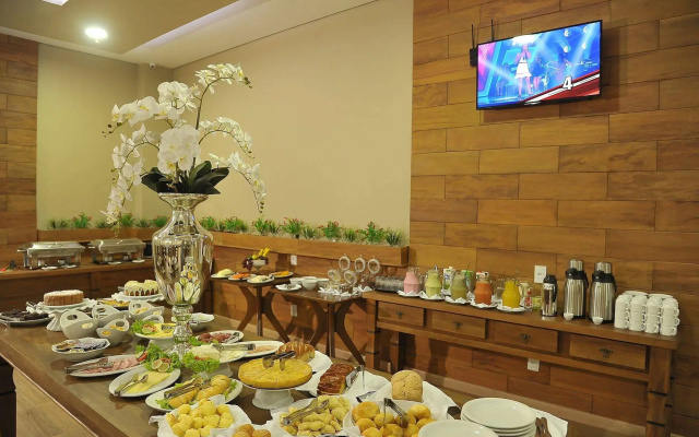 Hotel Maestro Premium Cascavel