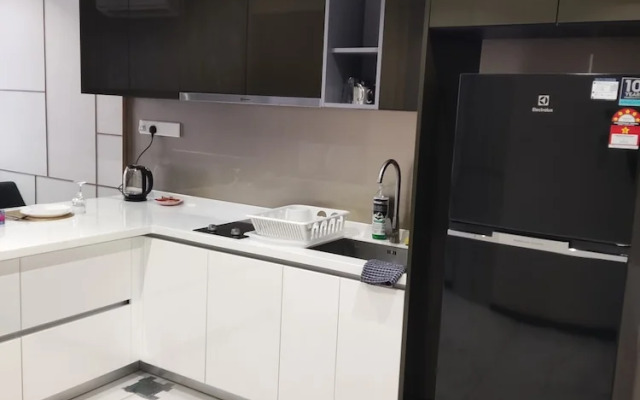 ASTRA At 8 Kia Peng Suites