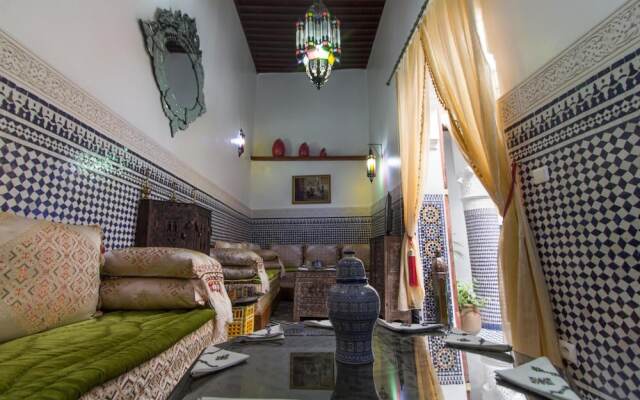 Riad Sanaa Rose