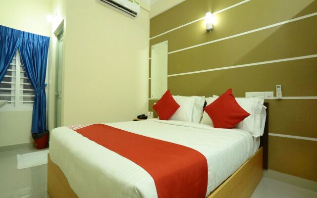 OYO 11909 Star Plaza