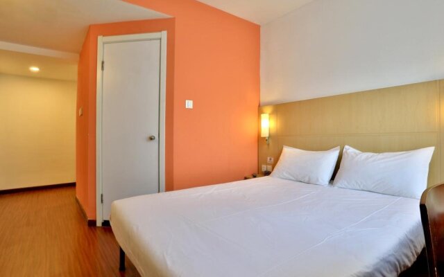 Ibis Hangzhou Nansong Yujie