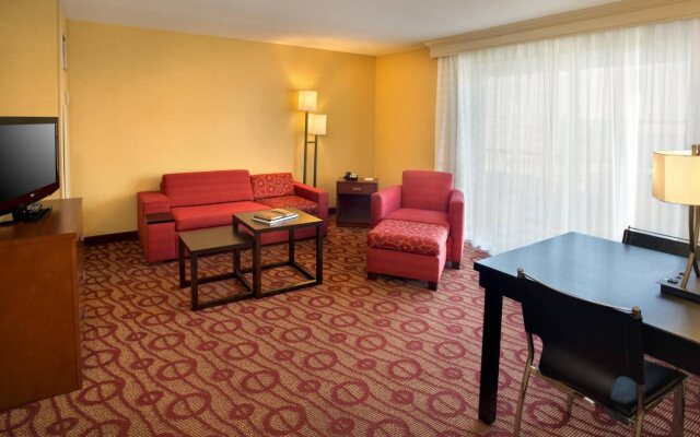 Courtyard by Marriott Niagara Falls