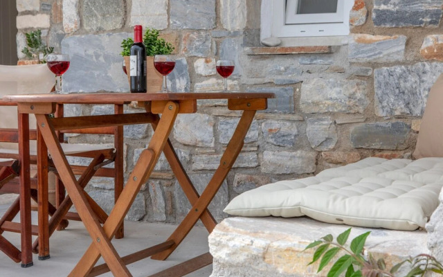Thea Boutique Suites