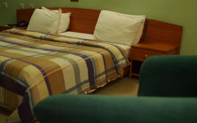 The Grant Suites Hotel