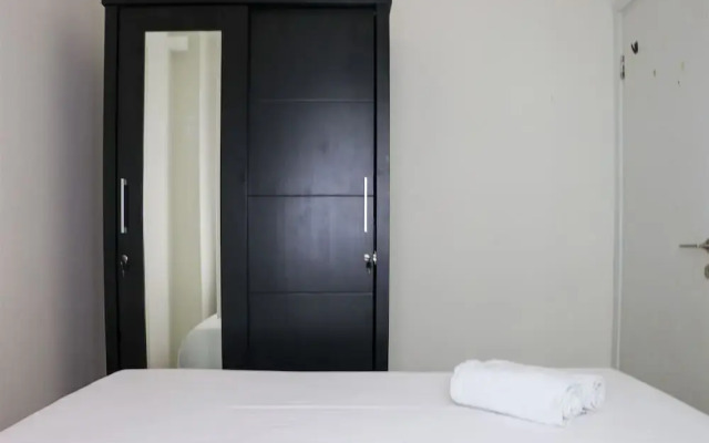 Well Design 2Br Apartment At Green Pramuka City
