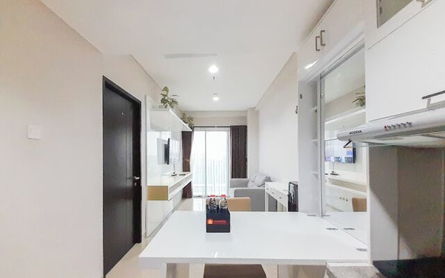Minimalist And Cozy 1Br At Patraland Amarta Apartment