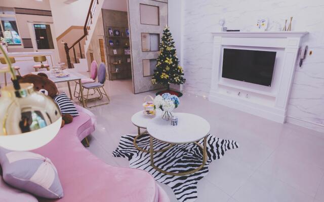 Fairy Tale Castle Bed and Breakfast