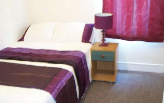 Dickens Lodge