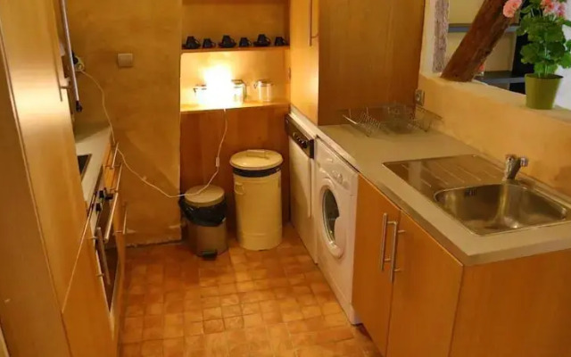 One Bedroom Apartment Near Madeleine