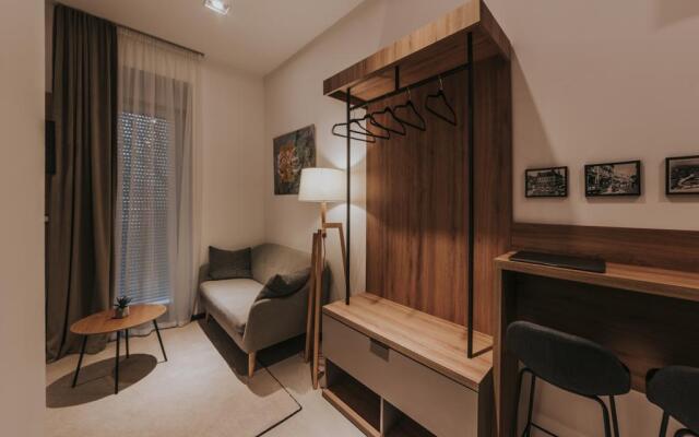 Design Studio Apartment Close to the City Center