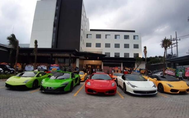 NEO Plus Waru Sidoarjo by ASTON