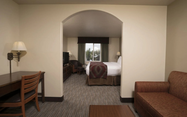 Yellowstone Park Hotel