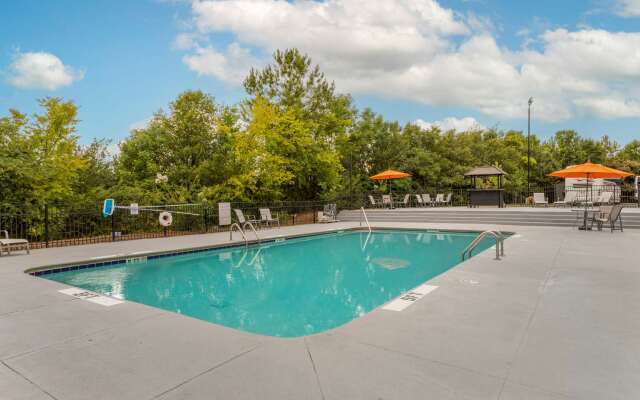 Comfort Inn & Suites Cleveland