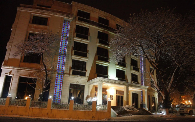 Sheki Saray