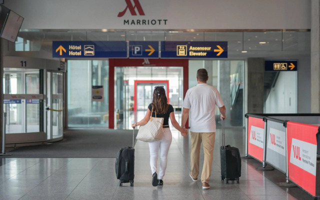 Montreal Airport Marriott In-Terminal Hotel