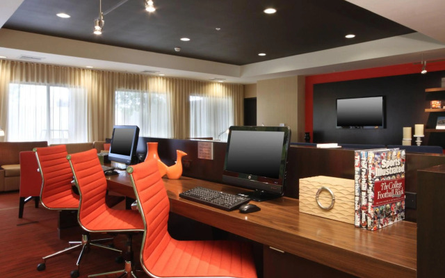 Courtyard by Marriott Salinas Monterey