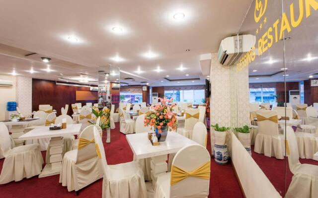 Aluna Ben Thanh Hotel