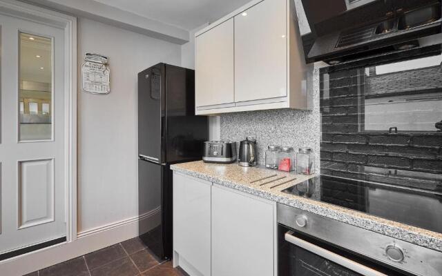 Host Stay 21 in Sunderland
