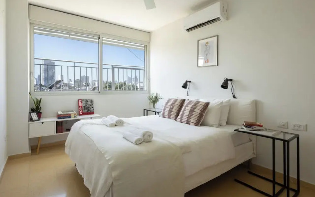 Old North Green Oasis by Sea N' Rent