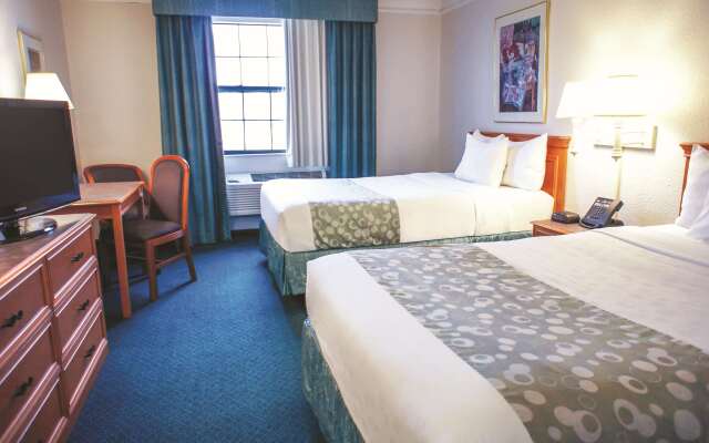La Quinta Inn by Wyndham Moline Airport