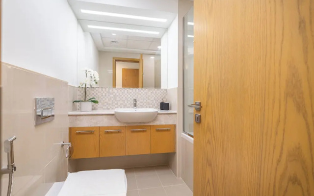 Mystic - Bellevue Tower 1