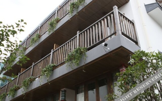 Huage Hostel