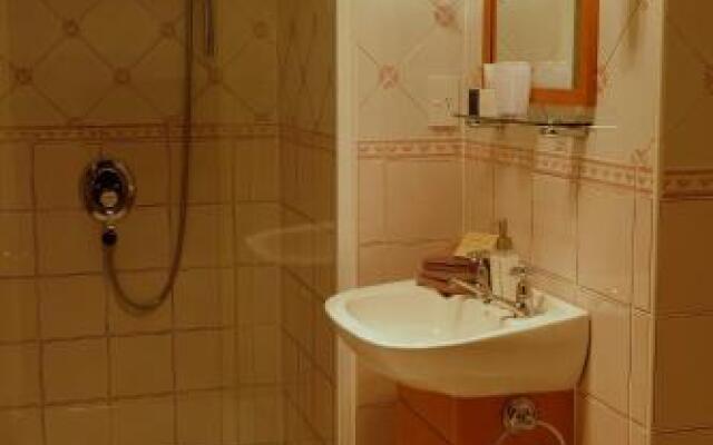 Oinako Bed & Breakfast