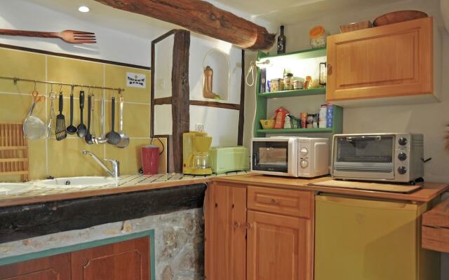 Atmospheric Gîte in Marvellous Interesting Natural Surroundings