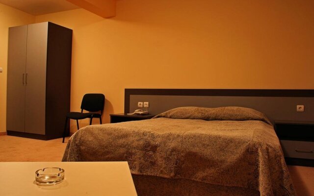 Hostel "Alex Family"