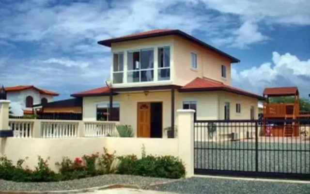 Noord Breeze Villa