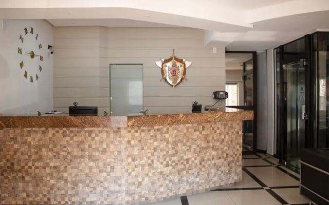 Hotel Líder