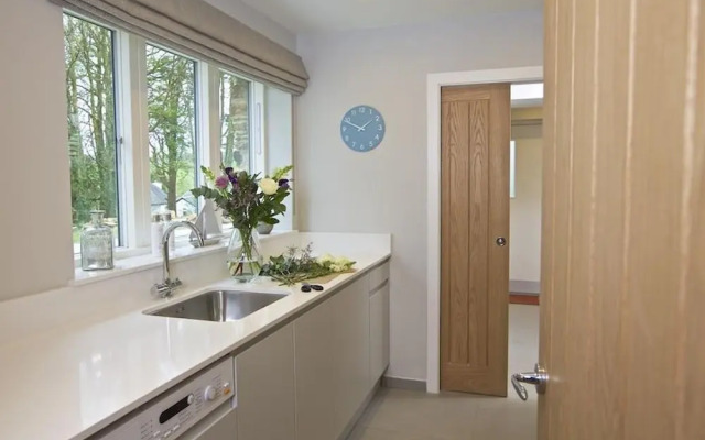 3 The Drive, Hillfield Village