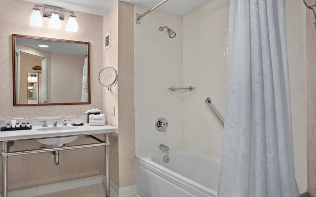 Sheraton Baltimore Washington Airport Hotel - BWI