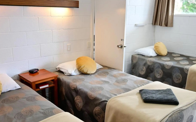 Byer Fountain Motor Inn, Holbrook – Guest Rooms – Holbrook
