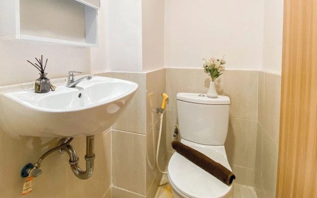 Comfort And Simply Look 2Br At Meikarta Apartment