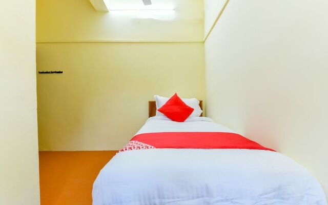 OYO 24607 Lotus Residency