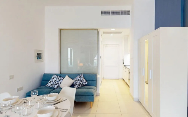 Tanin - Designer Studio With Mesmerizing Sea View