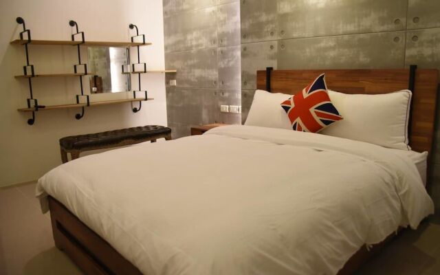 Shu Shen Praise B&B