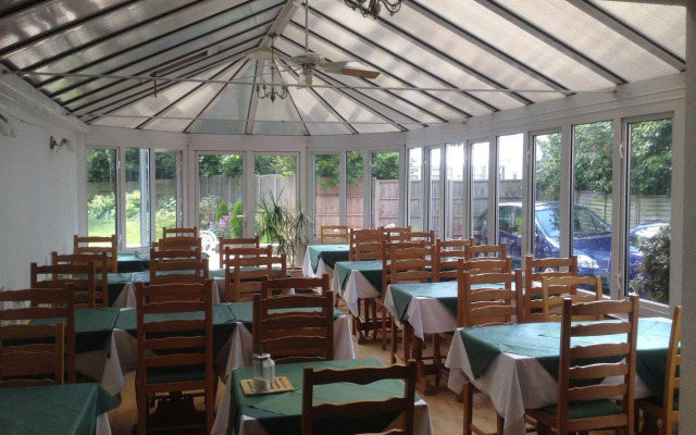 Gainsborough Lodge