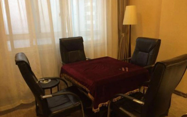 Minghao Holiday Hotel (Pingdingshan Kaiyuan Road Pedestrian Street)