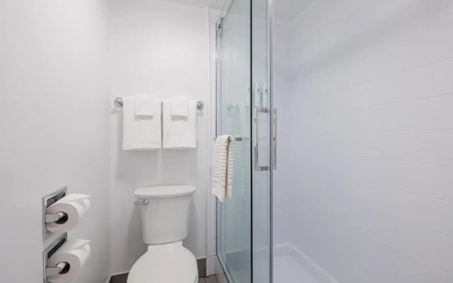 Oakfield Hotel & Suites, an Ascend Collection Hotel