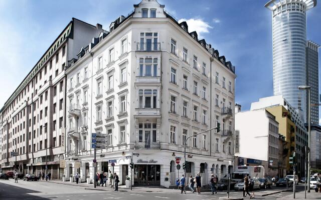 Grand Hotel Downtown